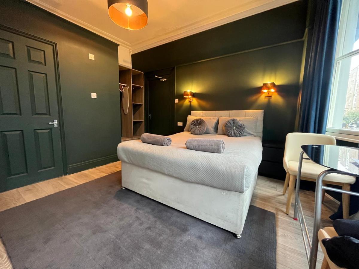 Studio One Charlotte Apartment Brighton ภายนอก รูปภาพ